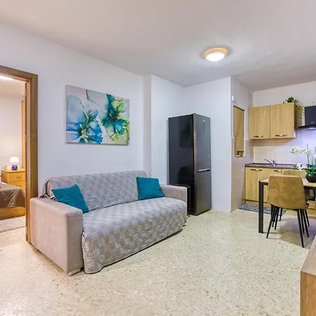 Lovely 1br With Full Amenities In Bugibba By 360 Estates * San Pawl il-Baħar