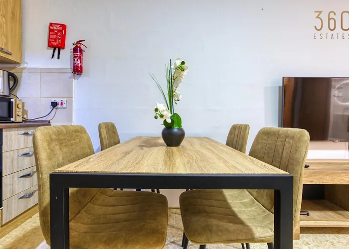 Lovely 1br With Full Amenities In Bugibba By 360 Estates