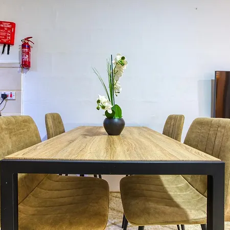 Lovely 1br With Full Amenities In Bugibba By 360 Estates